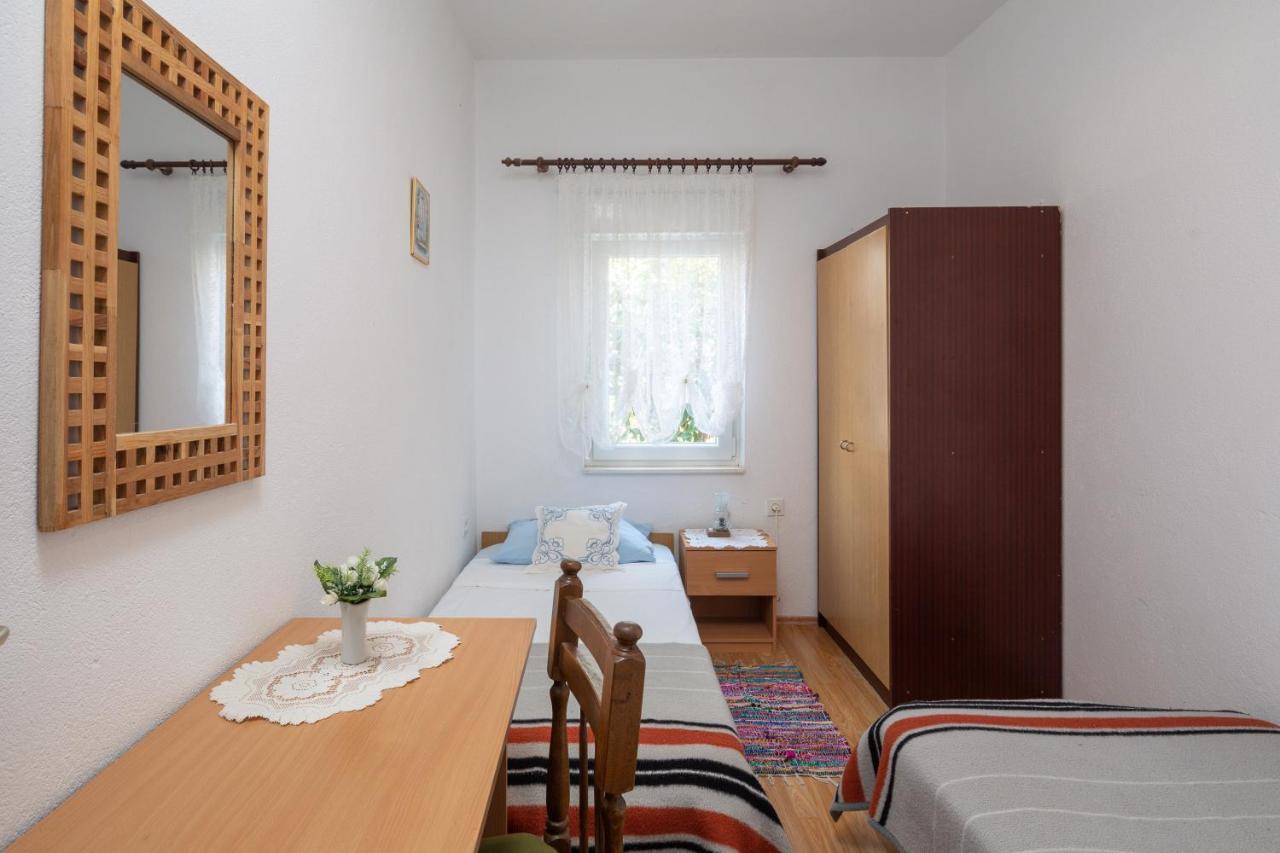 Apartments Near Beach Babic Сплит Экстерьер фото